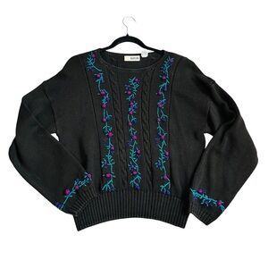 ASTON Knit Sweater Floral Embroidery & Cozy Charm Size Medium